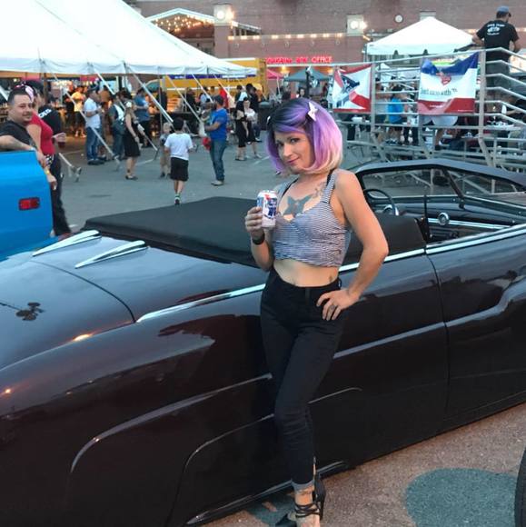 Meet your Posher, Michelle - Picture 1 of 1